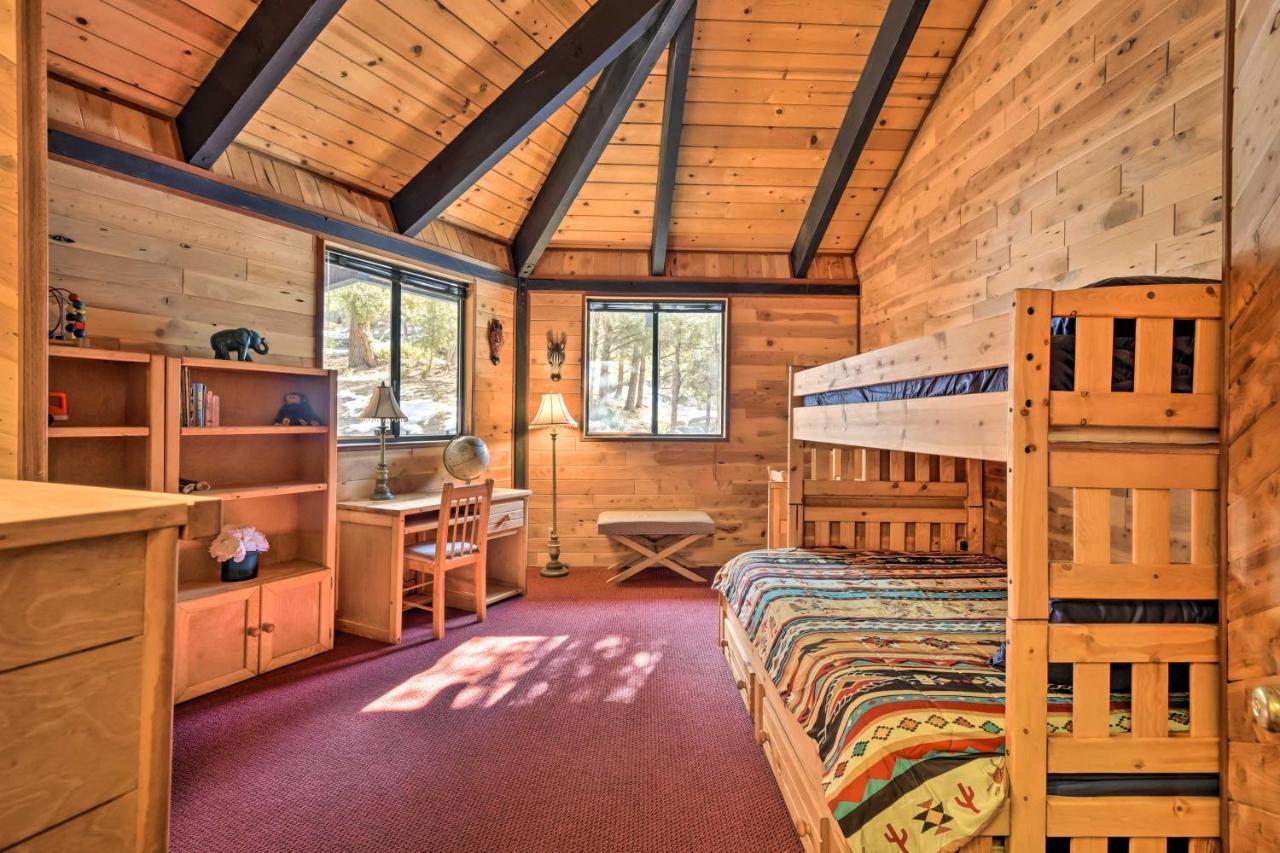 Cozy Grand Woodland Cabin With Mountain Views Pine Mountain Club Esterno foto